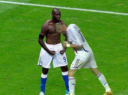 Chắc 'thiết đầu công' của Zidane cũng không thể húc đổ Balotelli